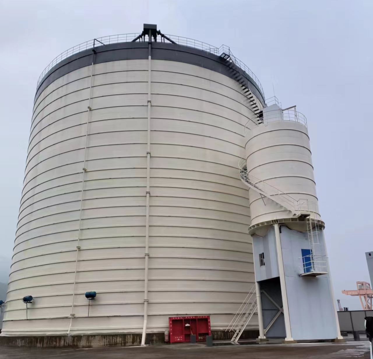 泰州10万吨水泥钢板库